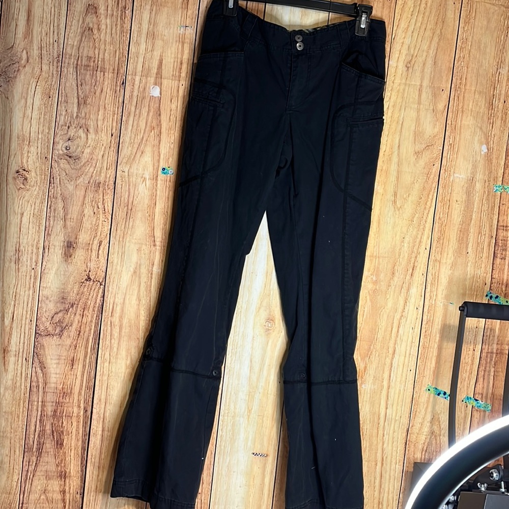 Columbia size 8 woman’s pants black